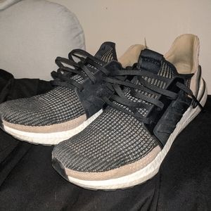 Adidas Ultraboosts 19 Size 12